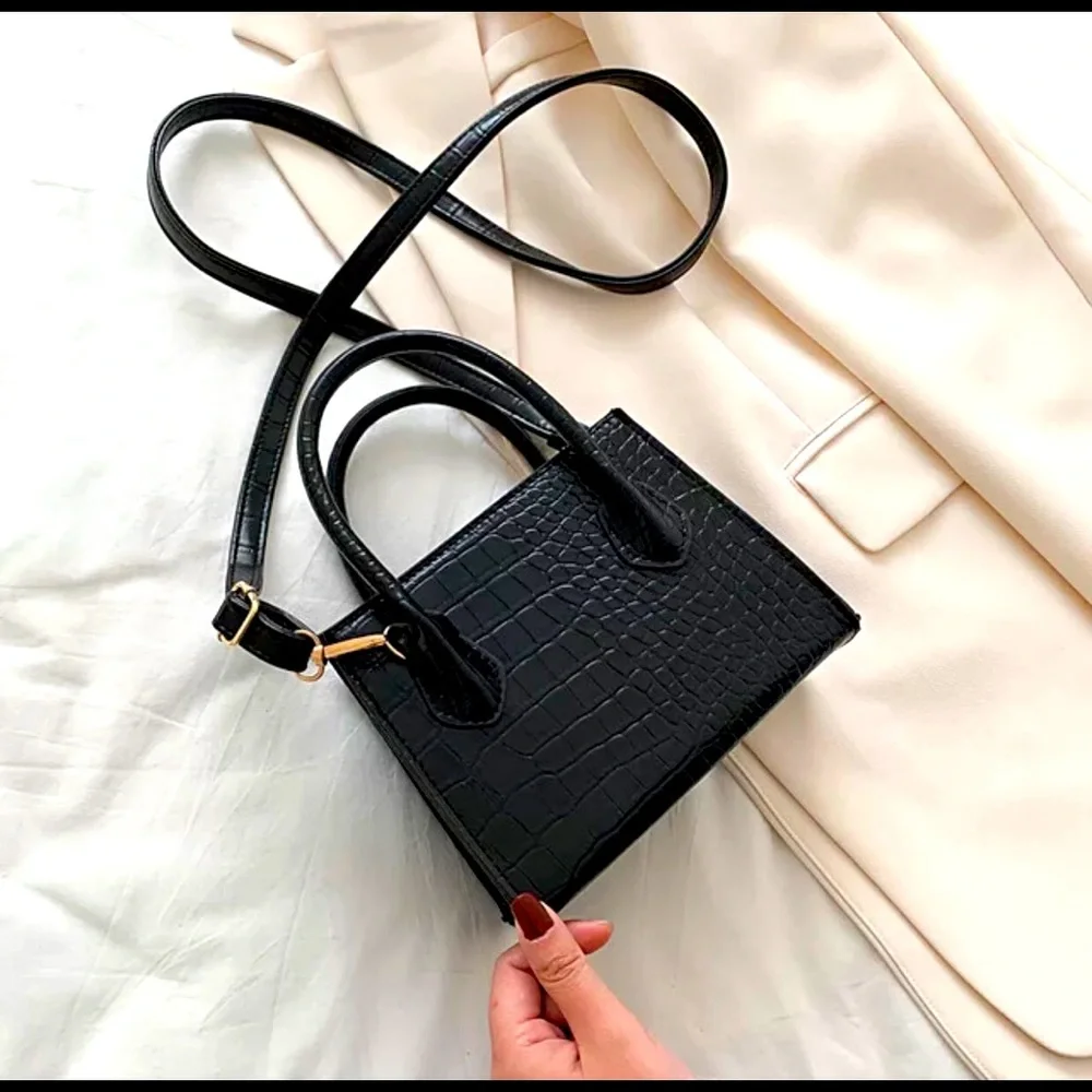 Black shoulder bag handbag - Picture 1 of 1